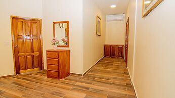 Tropical Palace Hotel