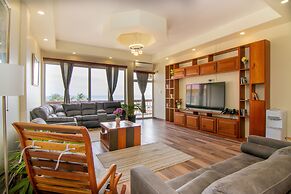 Tropical Palace Hotel