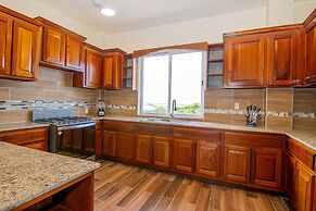 Tropical Palace Hotel