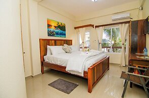 Tropical Palace Hotel