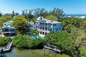 Serenity Cottage in Anna Maria