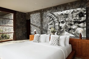 Villa Leona by Nakula