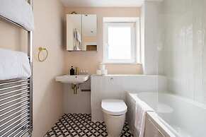 The Walworth Hideout - Elegant 2bdr Flat