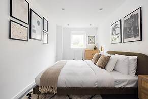 The Walworth Hideout - Elegant 2bdr Flat