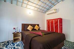 Cafe Del Mar Cottages And Rooms