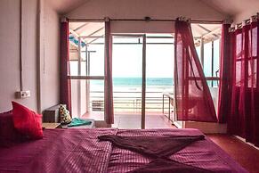 Cafe Del Mar Cottages And Rooms