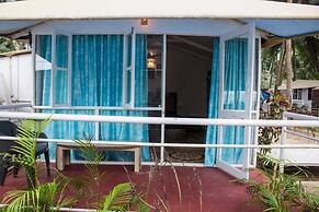 Cafe Del Mar Cottages And Rooms