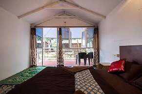 Cafe Del Mar Cottages And Rooms