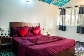 Cafe Del Mar Cottages And Rooms