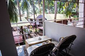 Cafe Del Mar Cottages And Rooms