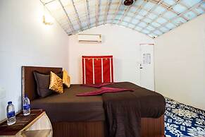 Cafe Del Mar Cottages And Rooms