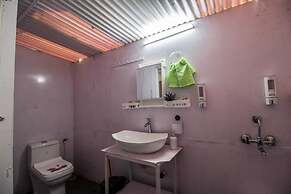 Cafe Del Mar Cottages And Rooms