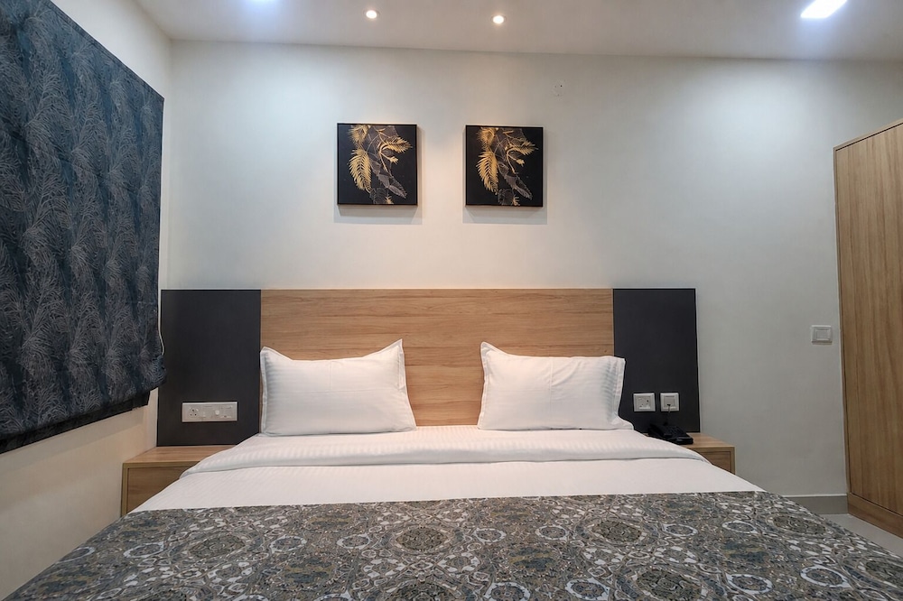 Eminent Suites & Apartments