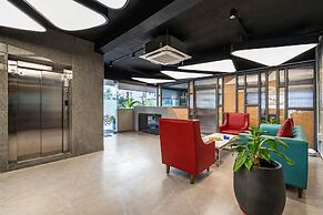 Eminent Suites & Apartments