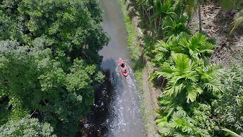 Atmani Waterfront Resort