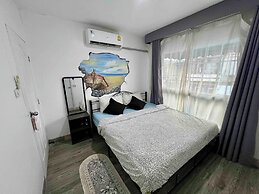 comfy crib hostel