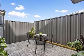 Perth Airport Hideaway