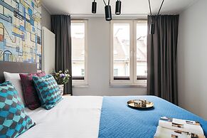 Privilege Suites - LoftAffair Collection