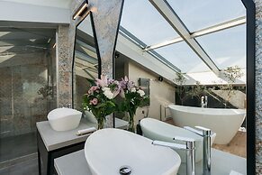 Privilege Suites - LoftAffair Collection