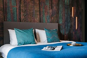 Privilege Suites - LoftAffair Collection