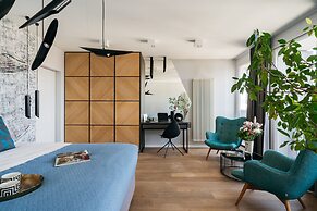 Privilege Suites - LoftAffair Collection