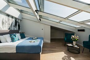 Privilege Suites - LoftAffair Collection