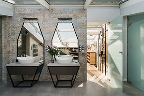 Privilege Suites - LoftAffair Collection