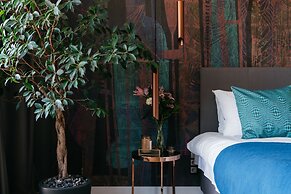 Privilege Suites - LoftAffair Collection