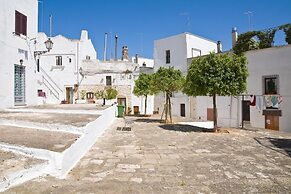 Lamia Paradiso With Pool