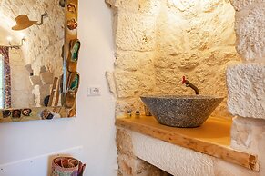 Lamia Paradiso With Pool