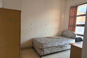 OYO 93319 MUMU HOMESTAYNearCarnival Park Surabaya