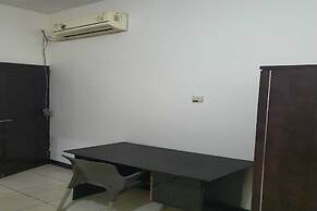 OYO 93319 MUMU HOMESTAYNearCarnival Park Surabaya