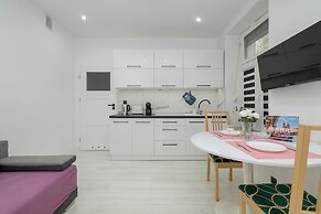 Central Kraków Apartment by Renters