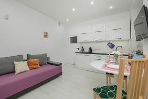 Central Kraków Apartment by Renters