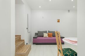 Central Kraków Apartment by Renters