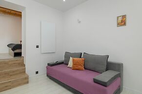 Central Kraków Apartment by Renters