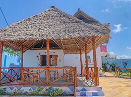 PINEAPPLE HOUSE