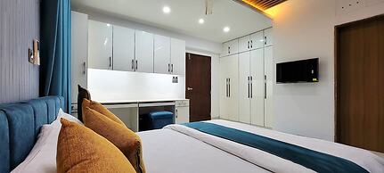 Luxurious 3-bhk Highly Secured & Close to Airport