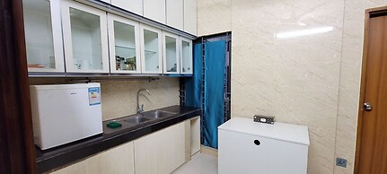 Luxurious 3-bhk Highly Secured & Close to Airport