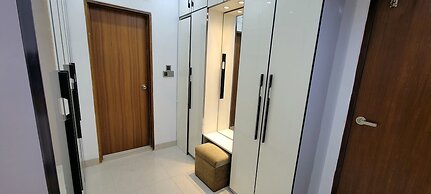 Luxurious 3-bhk Highly Secured & Close to Airport