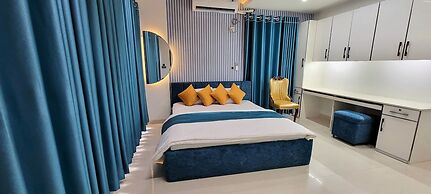 Luxurious 3-bhk Highly Secured & Close to Airport