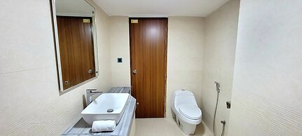 Luxurious 3-bhk Highly Secured & Close to Airport