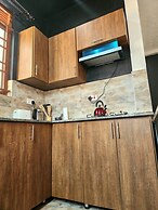 Enchanted Parkland Hills Stays