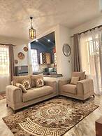 Enchanted Parkland Hills Stays