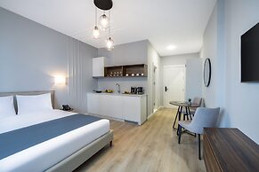 STEPS Batumi  Hotel & Suites