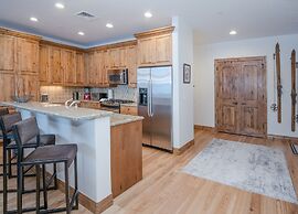 Beaver Creek Landing A406 3 Bedroom Condo by RedAwning