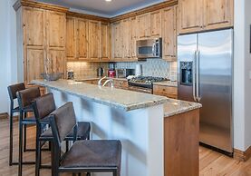 Beaver Creek Landing A406 3 Bedroom Condo by RedAwning