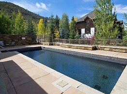 Beaver Creek Landing A406 3 Bedroom Condo by RedAwning