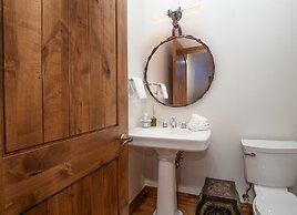 Beaver Creek Landing A406 3 Bedroom Condo by RedAwning