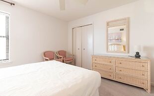 Phoenix Iii 3051 3 Bedroom Condo by Redawning